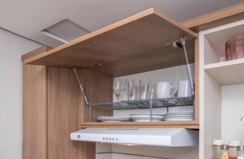 Fernando De La Mora Apartamento | Carlos Estupendo departamento nuevo y confortable 106