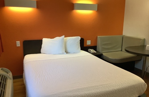 Carlsbad Village Hotel | Carlsbad Village Inn