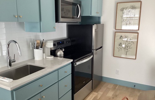 Eufaula Casa | Carlton Landing Bunkhouse. Sleeps 6 Private Pool and hot tub. Pet friendly.