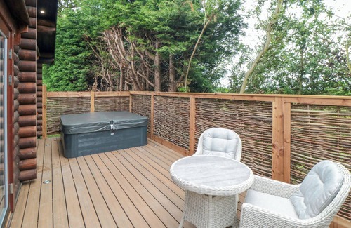 Carlton-in-Cleveland Cabaña | Carlton Lodge 1