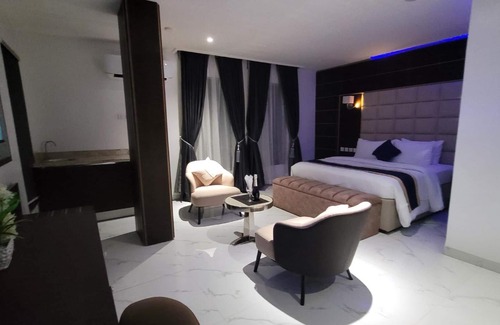 Utako Hotel | Carlton Swiss Luxury Residency