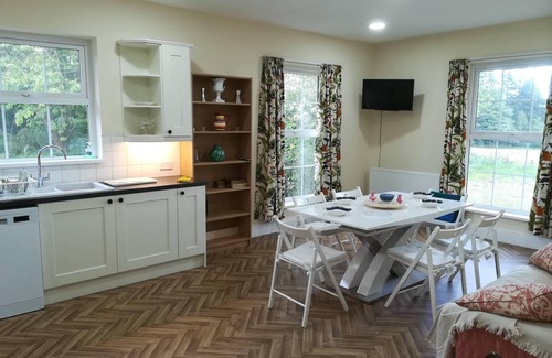 Broughshane Casa | Bungalow-Baño con bañera-Vista al campo