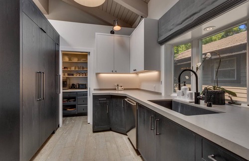 Tahoe City Casa | Carnelian Charm - Lakefront - TLUXP