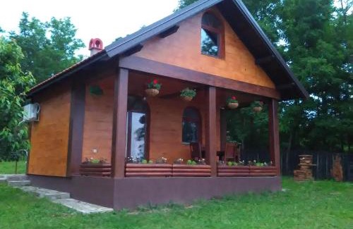 Golubac Casa | Carobni breg