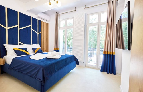 Bucharest Hotel | Carol Park View