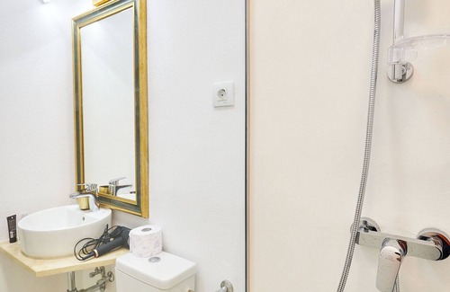 Bucharest Hotel | Carol Park View