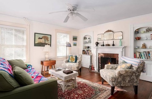 East Quogue Cama Y Desayuno | Carole's Place B & B