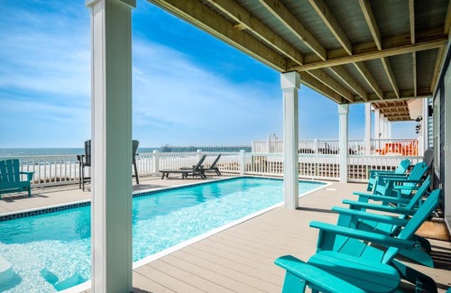 Yaupon Beach Casa | Carolina Dreamin' by Oak Island Accommodations