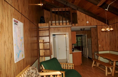 Fair Play Complejo | Carolina Landing Camping Resort Deluxe Cabin 6