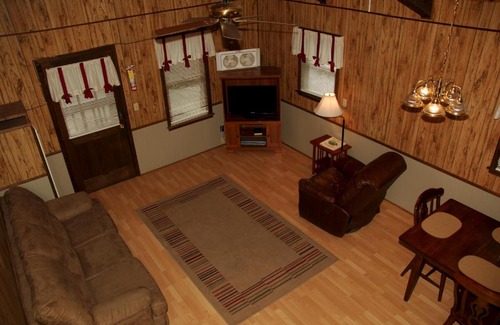 Fair Play Complejo | Carolina Landing Camping Resort Luxury Cabin 8