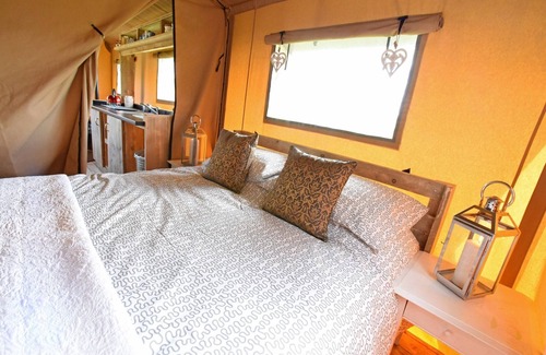 Denny Otro | Carr's Hill Luxury Safari Tents