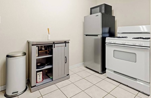 Cole Apartamento | Carriage House in RiNo, Walk to Eateries and Shops