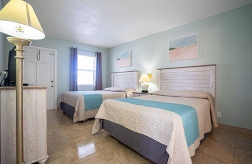 Deerfield Beach Hotel | Carriage House Resort Motel