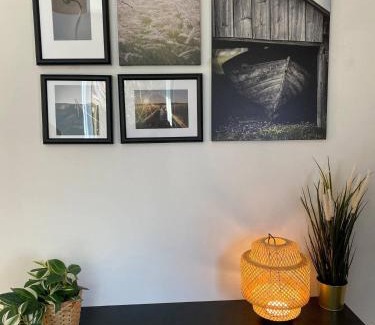 Carrickfergus Casa | Carrick Retreat - Free off street parking
