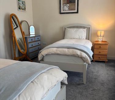 Cortober Apartamento | Carrick - Town Centre Apartment