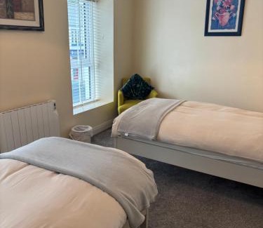 Cortober Apartamento | Carrick - Town Centre Apartment