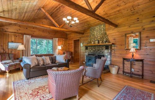 Black Mountain Casa | Carrie's Escape