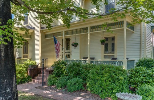 Rutherfordton Cama Y Desayuno | Carrier Houses Bed & Breakfast