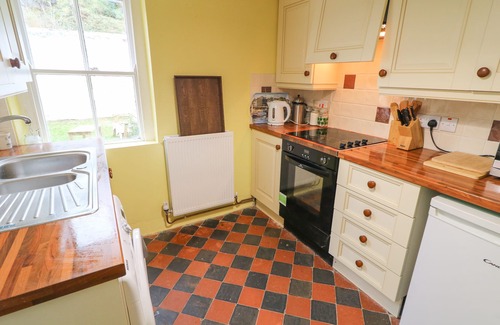 Ballycastle Cabaña | CARRIGUISNAGH, pet friendly, character holiday cottage in Ballycastle