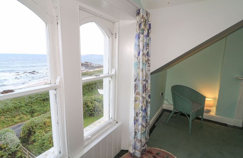 Ballycastle Cabaña | CARRIGUISNAGH, pet friendly, character holiday cottage in Ballycastle