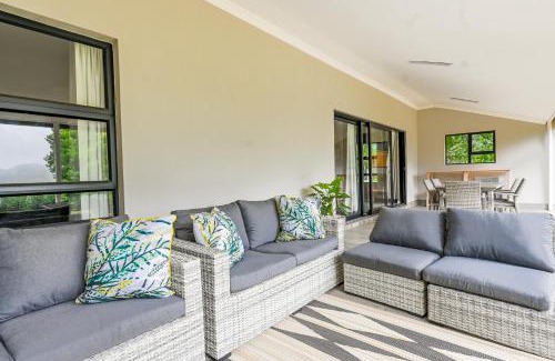 Mpofana Casa | Carshalton Country Escape
