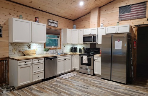 Brevard Cabaña | Carson Creek Ridge Top