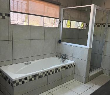 Kimberley Apartamento | Carstens Garden Cottages