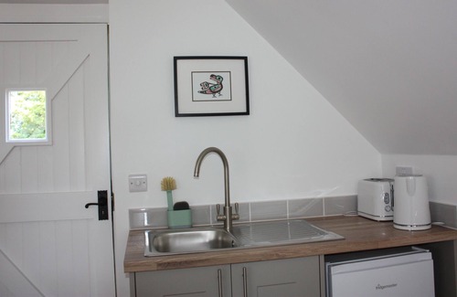 Long Melford Casa | Cart Lodge With Lovely Garden Views