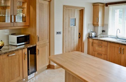 Llandeloy Casa | Cart-Tws Bach - Om8