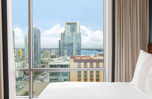 Downtown San Diego Hotel | Carte Hotel San Diego Downtown, Curio Collection by Hilton