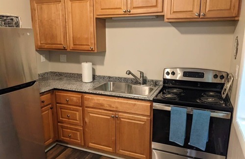 Norwood Apartamento | Carter #5, Private Two Bed near Xavier, Downtown