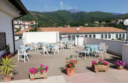 Zafferana Etnea Cama Y Desayuno | Cartoline Dall'Etna B&b