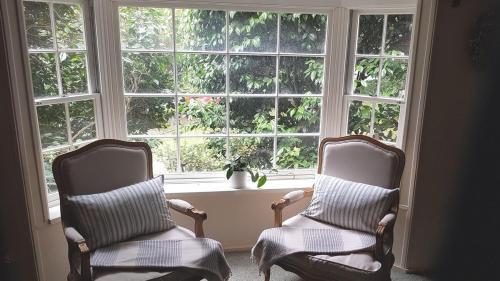 Mount Dandenong Casa | Cartref, Vintage Welsh Charm Meets Modern Comfort