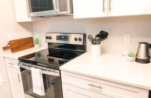 Cary Casa | Cary 3 Bedroom End Unit Townhome
