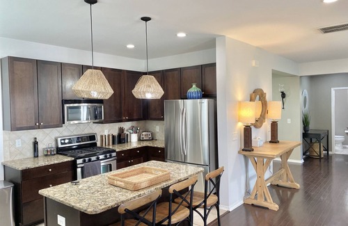 Morrisville Casa | Cary Luxury Home-Fenced yard-POOL!!!