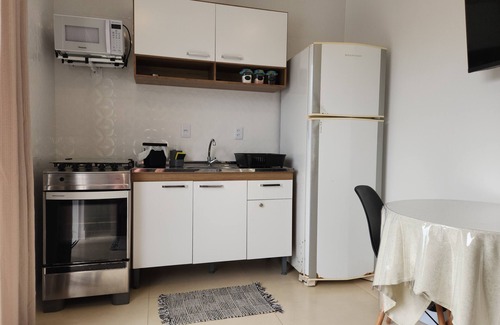 Armacao Casa | Cas@B. Quiet street, air conditioning and Wi-Fi