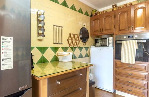 Can Carbonell Casa | Casa Carbonell – Casa bonita con piscina y jardín