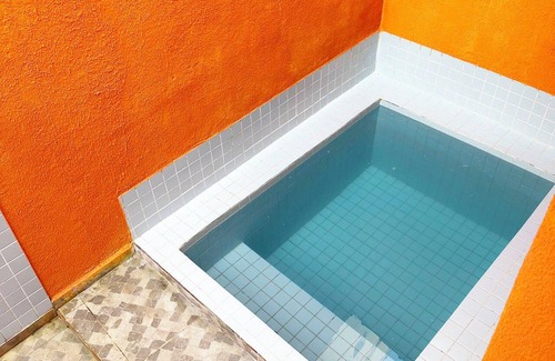 Praia Grande Casa | Casa Ótima Localização com Piscina e Churrasqueira, a 100m da Praia