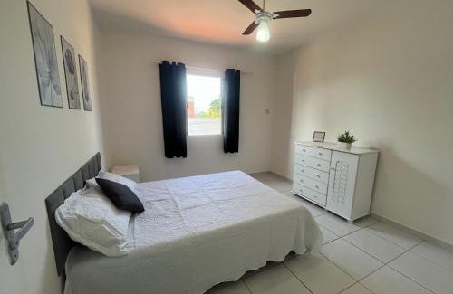 Jardim Mar e Ceu Casa | Casa 1 km da Praia Enseada com Garagem