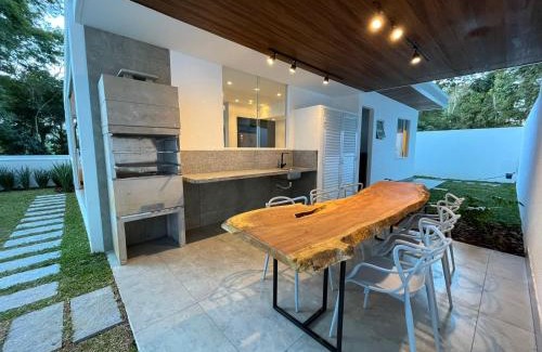 Teresopolis Casa | Casa 10 Floresta Boa Vista - Piscina Privativa, Adega e Conforto em 4 suítes