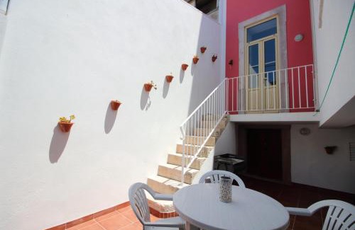 Figueira da Foz Casa | Casa 11 Cravos by LovelyStay