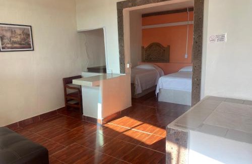 Santa Cruz de Juventino Rosas Hotel | Casa 12 Reales