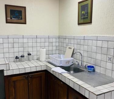 Alajuela Casa | Casa 1856- cómodas habitaciones en el Centro de Alajuela