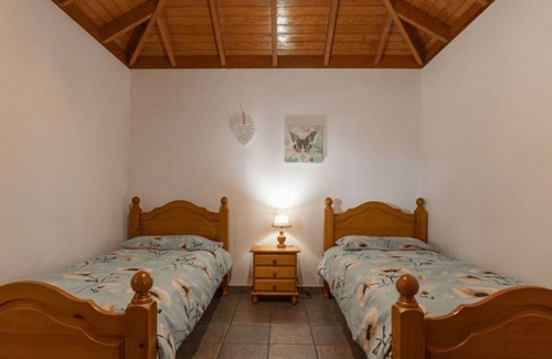Los Llanos de Aridane Cabaña | Casa con Wifi y hermosa piscina privada