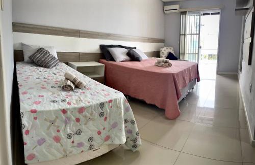 Itacolomi Casa | Casa 2 Suítes+1 - VISTA MAR e 15km do Beto Carrero - 50 metros da PRAIA - Area de LAZER com Churrasqueira - Wi-Fi e Cozinha Completa