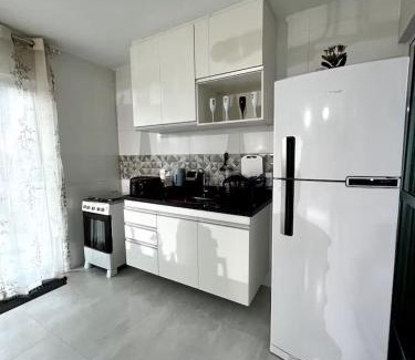 Itaipuacu Apartamento | Casa 2 suites, ampla área externa, 300m praia