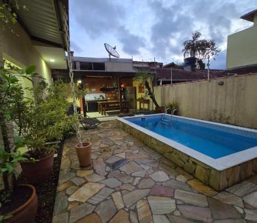 Maranduba Casa | Casa - 2 suites, churrasqueira no terraço - 200 mts Praia do Sapê