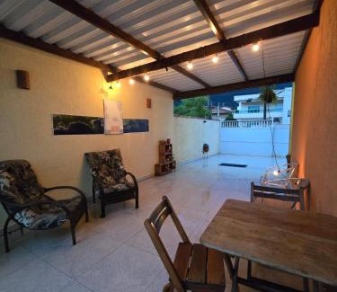 Maranduba Casa | Casa - 2 suites, churrasqueira no terraço - 200 mts Praia do Sapê