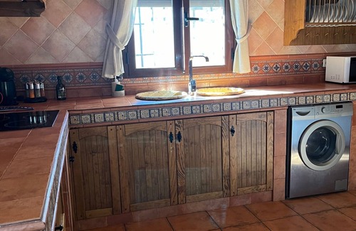 Montefrio Casa | Casa 3 Deseos, Montefrío, Casa de lujo, muy grande para 18 personas.