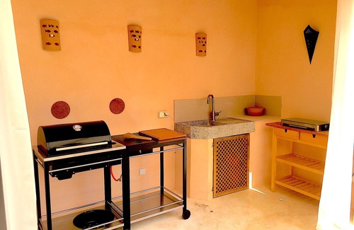 Es Llombards Casa | Casa 3 Leones - casa de pueblo renovada, estilo finca, patio, jardín, piscina